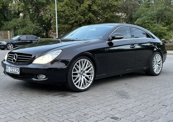 Mercedes-Benz CLS cena 45550 przebieg: 345000, rok produkcji 2004 z Prochowice małe 121